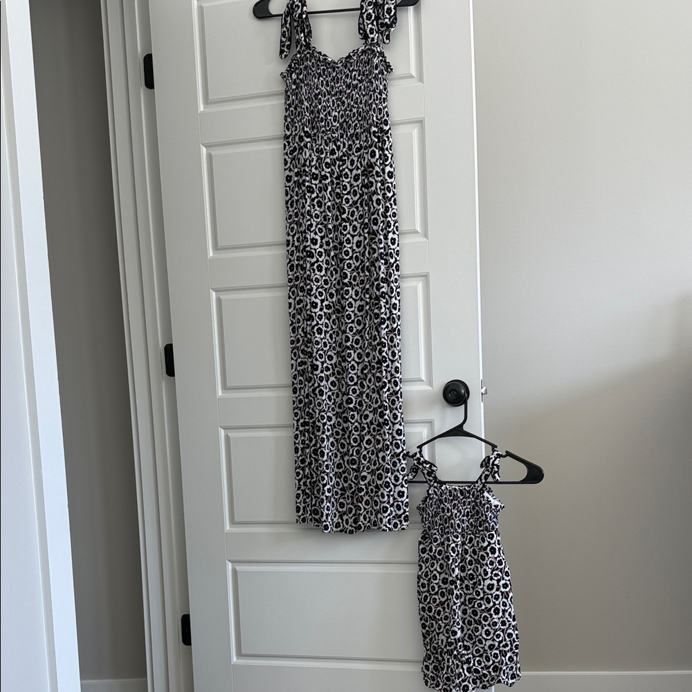 Diane Von Furstenberg Kids Set in Black and White adult size xs and 3t